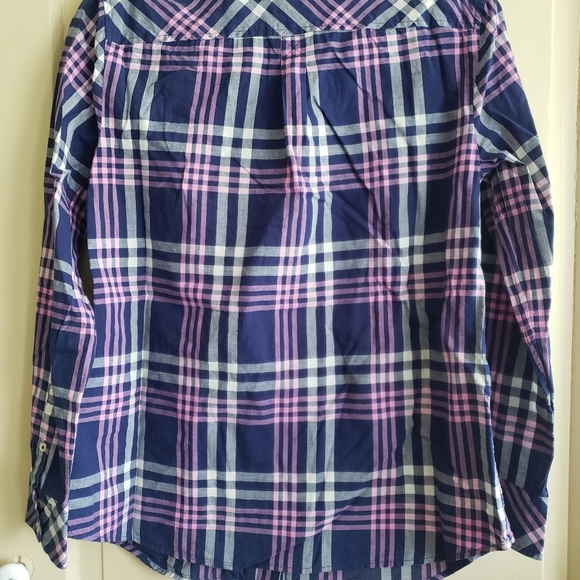 Talbots button-front shirt, Size Medium - Picture 5 of 6